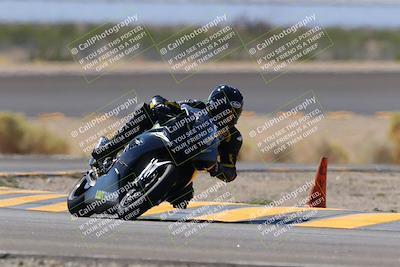 media/Oct-08-2022-SoCal Trackdays (Sat) [[1fc3beec89]]/Turn 14 (1050am)/